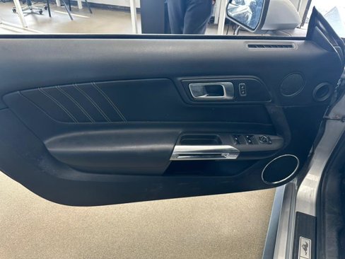 Used 2020 Ford Mustang Premium image 29