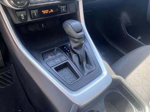 Used 2019 Toyota RAV4 XLE image 14
