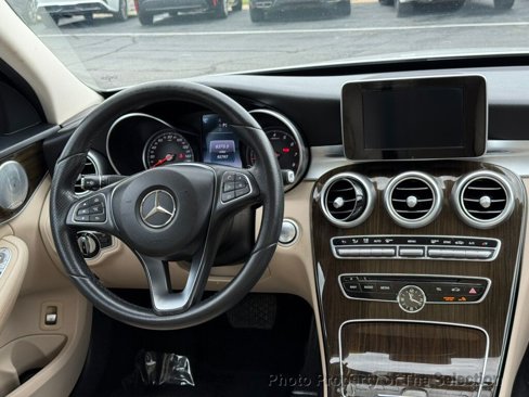 Used 2017 Mercedes-Benz C 300 Sport image 22