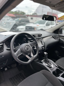 Used 2019 Nissan Rogue Sport S image 13