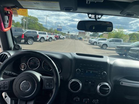 Used 2014 Jeep Wrangler Sahara w/ Connectivity Group image 25