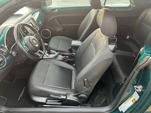 Used 2018 Volkswagen Beetle 2.0T S image 14