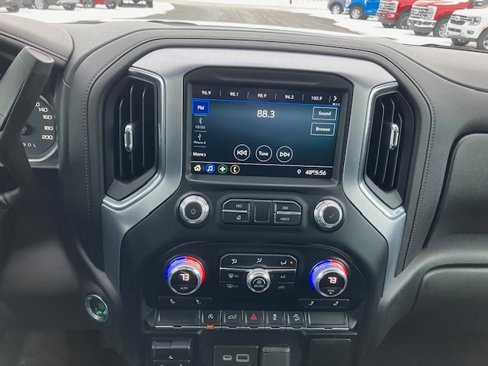Used 2021 GMC Sierra 1500 SLE image 16