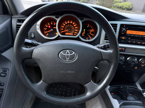Used 2005 Toyota 4Runner SR5 image 23