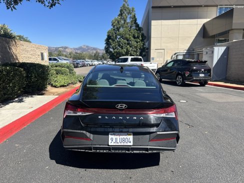 Certified 2024 Hyundai Elantra SEL image 8