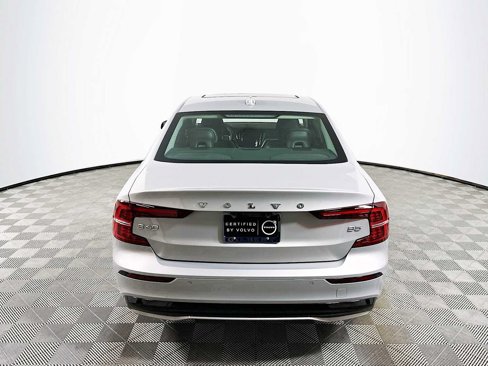 Certified 2025 Volvo S60 B5 Core image 6