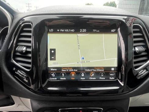 Used 2018 Jeep Compass Limited w/ Navigation Group image 15