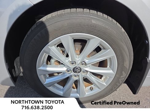 Used 2023 Toyota Corolla LE image 16