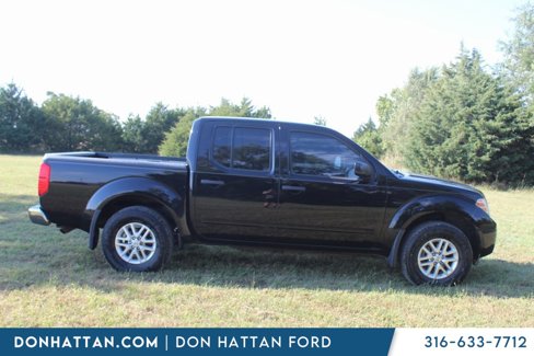 Used 2015 Nissan Frontier SV w/ SV Value Truck Package image 4