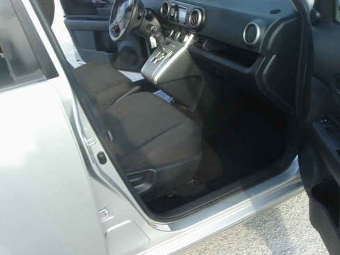 Used 2009 Scion xB image 8
