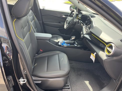 New 2025 Chevrolet Trax ACTIV w/ Driver Confidence Package image 29
