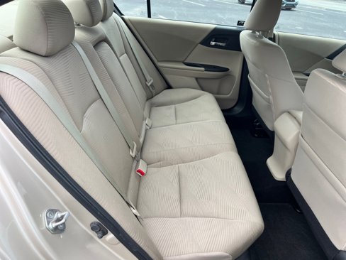 Used 2014 Honda Accord LX image 33