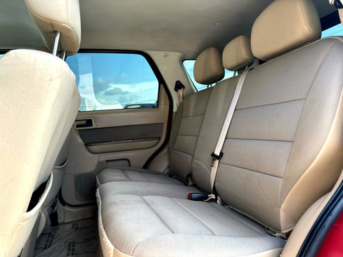 Used 2011 Ford Escape XLT w/ Cargo Pkg image 13