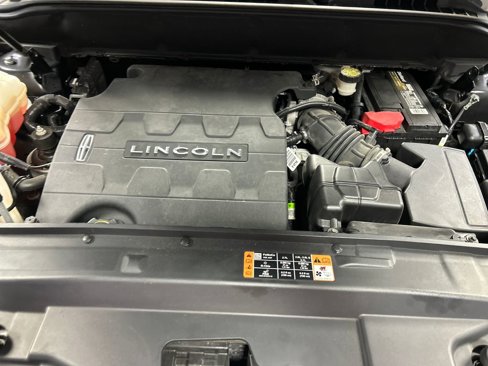 Used 2016 Lincoln MKX Select image 24