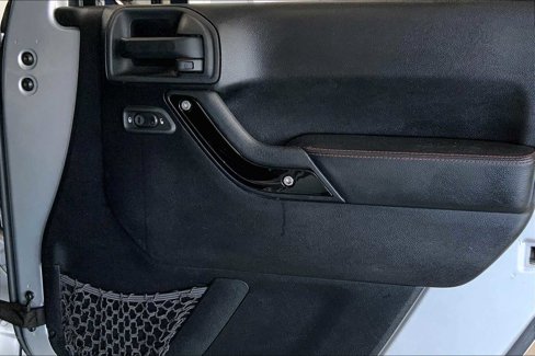 Used 2012 Jeep Wrangler Altitude image 24