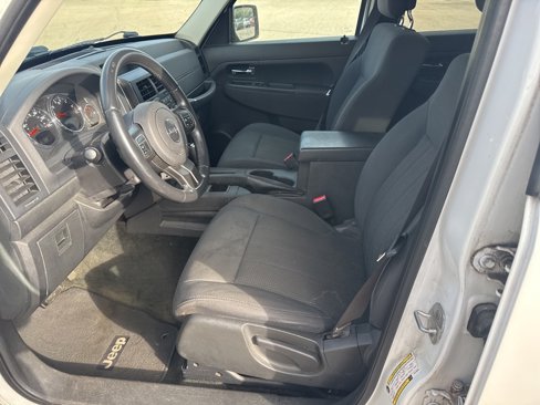 Used 2012 Jeep Liberty Sport w/ Popular Equipment Group image 11