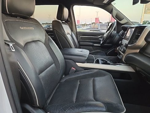 Used 2019 RAM 1500 Laramie w/ Sport Appearance Package image 15