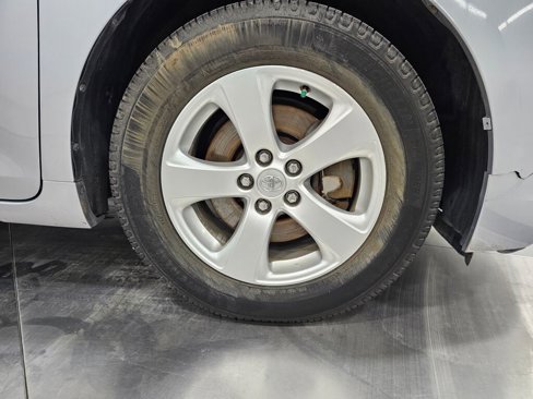 Used 2015 Toyota Sienna LE image 12