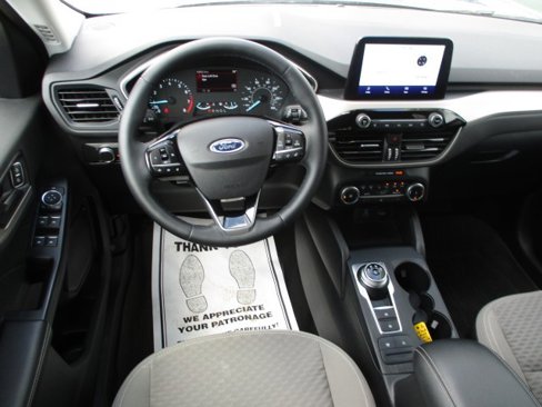 Used 2022 Ford Escape SE w/ Cold Weather Package image 10