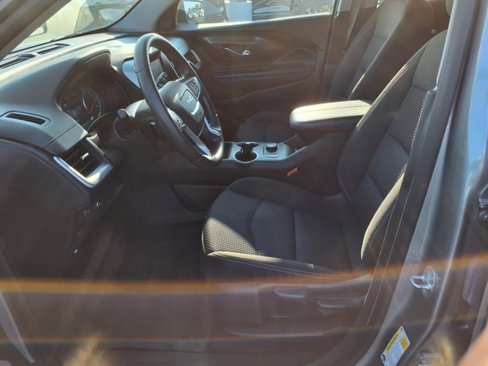 Used 2023 GMC Terrain SLE w/ LPO, Floor Liner Package image 12