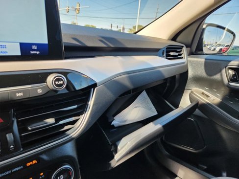 Used 2020 Ford Escape SE image 14