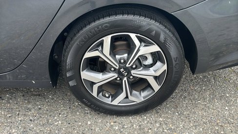 Used 2020 Kia Forte LXS image 10