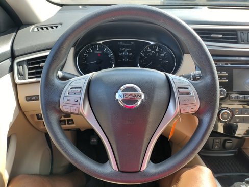 Used 2016 Nissan Rogue S w/ Appearance Package image 6