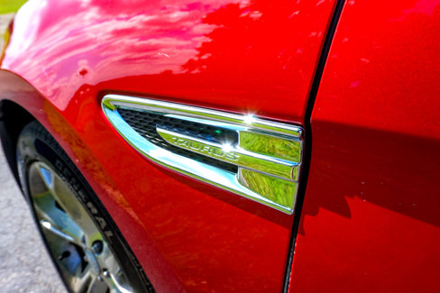 Used 2010 Ford Taurus SHO image 11