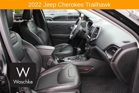 Used 2022 Jeep Cherokee Trailhawk w/ Sun, Sound & Nav Group image 25