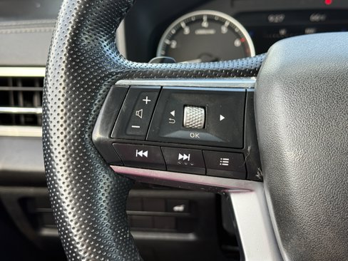 Used 2022 Mitsubishi Outlander SE image 25