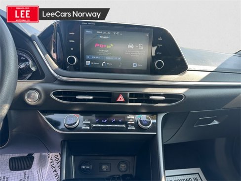 Used 2021 Hyundai Sonata SEL w/ Preferred Accessory Package image 11