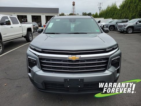 New 2026 Chevrolet Traverse LT w/ Driver Confidence Package image 2