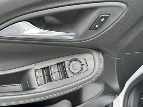 Certified 2024 Buick Encore GX Sport Touring image 8