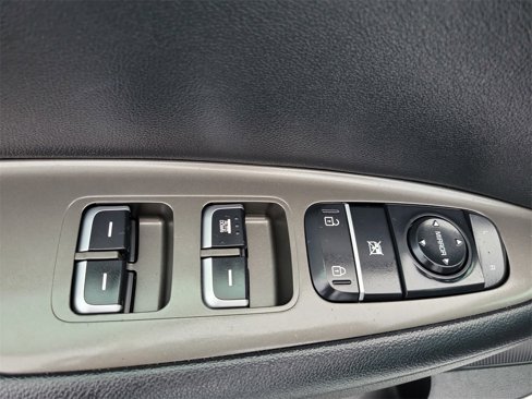 Used 2019 Kia Optima LX w/ LX Premium Package image 14