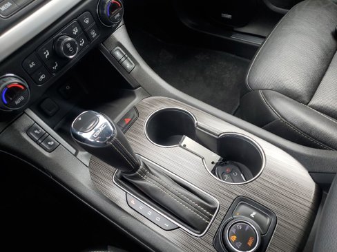 Used 2019 GMC Acadia SLT image 24