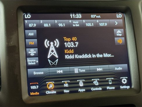 Used 2023 Jeep Cherokee Altitude Lux image 13