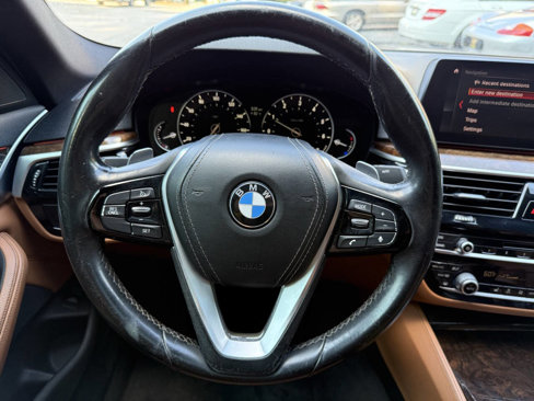 Used 2019 BMW 530i w/ Luxury Package image 25
