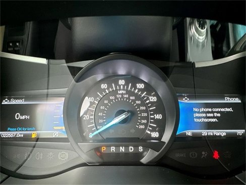 Used 2021 Ford Edge SEL w/ Convenience Package image 2
