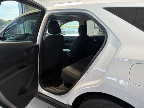 Used 2021 Chevrolet Equinox LT image 22