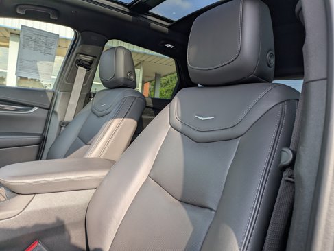 Used 2021 Cadillac XT5 Premium Luxury image 10