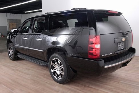 Used 2011 Chevrolet Suburban LTZ image 5