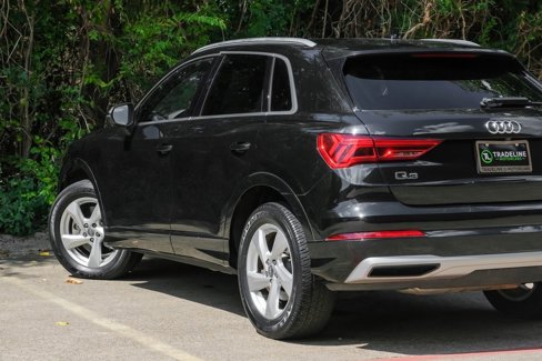 Used 2020 Audi Q3 2.0T Premium image 14