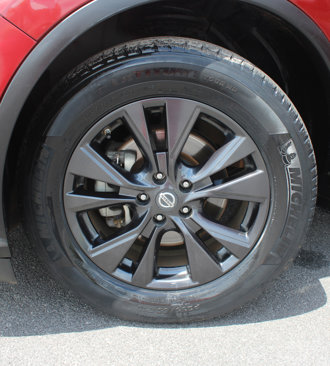 Used 2018 Nissan Murano SV w/ Premium Package image 19