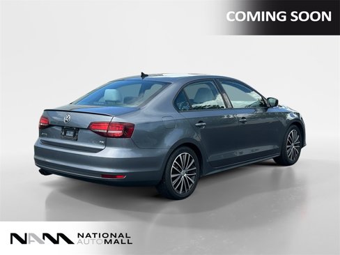 Used 2016 Volkswagen Jetta Sport image 5