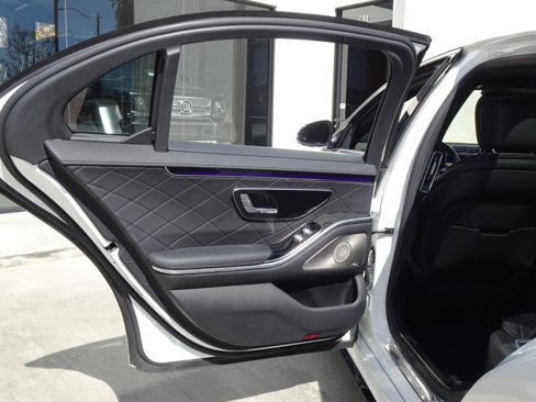 Used 2021 Mercedes-Benz S 580 4MATIC Sedan image 19