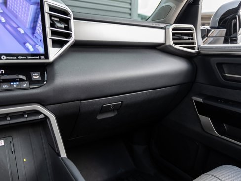 Used 2023 Toyota Tundra Limited image 30