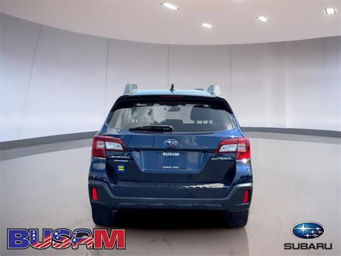 Used 2018 Subaru Outback 2.5i Limited image 5