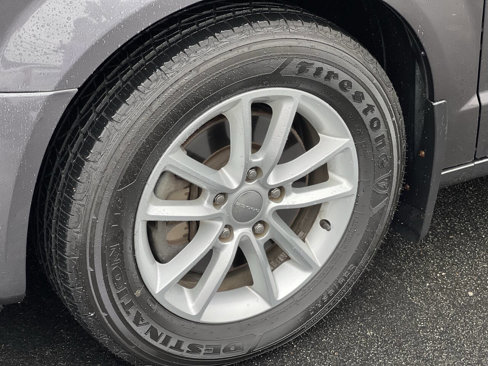 Used 2019 Dodge Grand Caravan SXT image 9