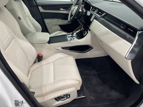 Used 2025 Jaguar F-PACE R-Dynamic S image 27