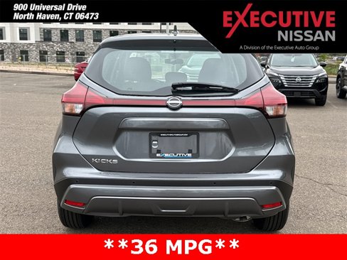 New 2025 Nissan Kicks Play S image 3